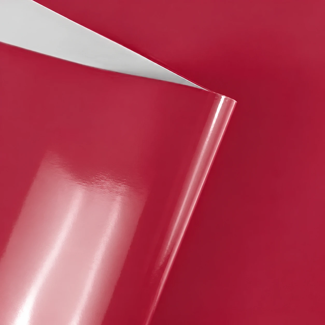 Amostra de material vermelho brilhante