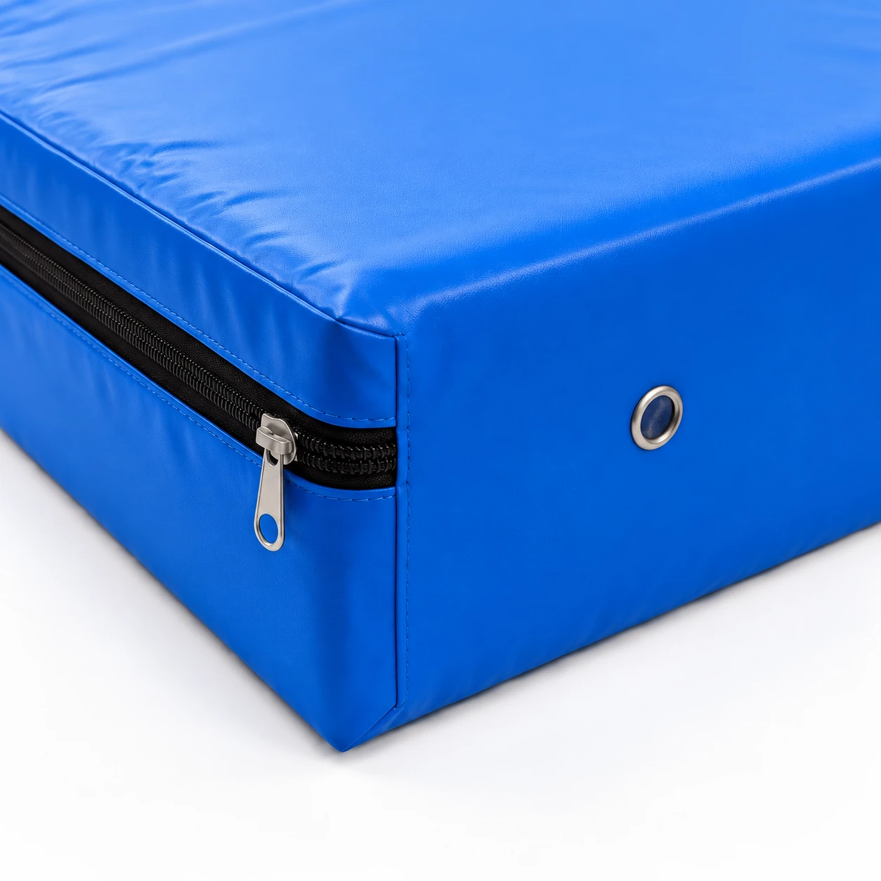 Detalle de funda azul con cremallera